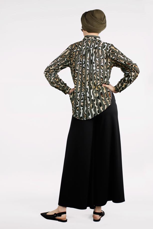 Tesettür giyim HAKİ ÇİZGİ VE LEOPAR DESENLİ BLUZ 8133 - TRENDTESETTÜR