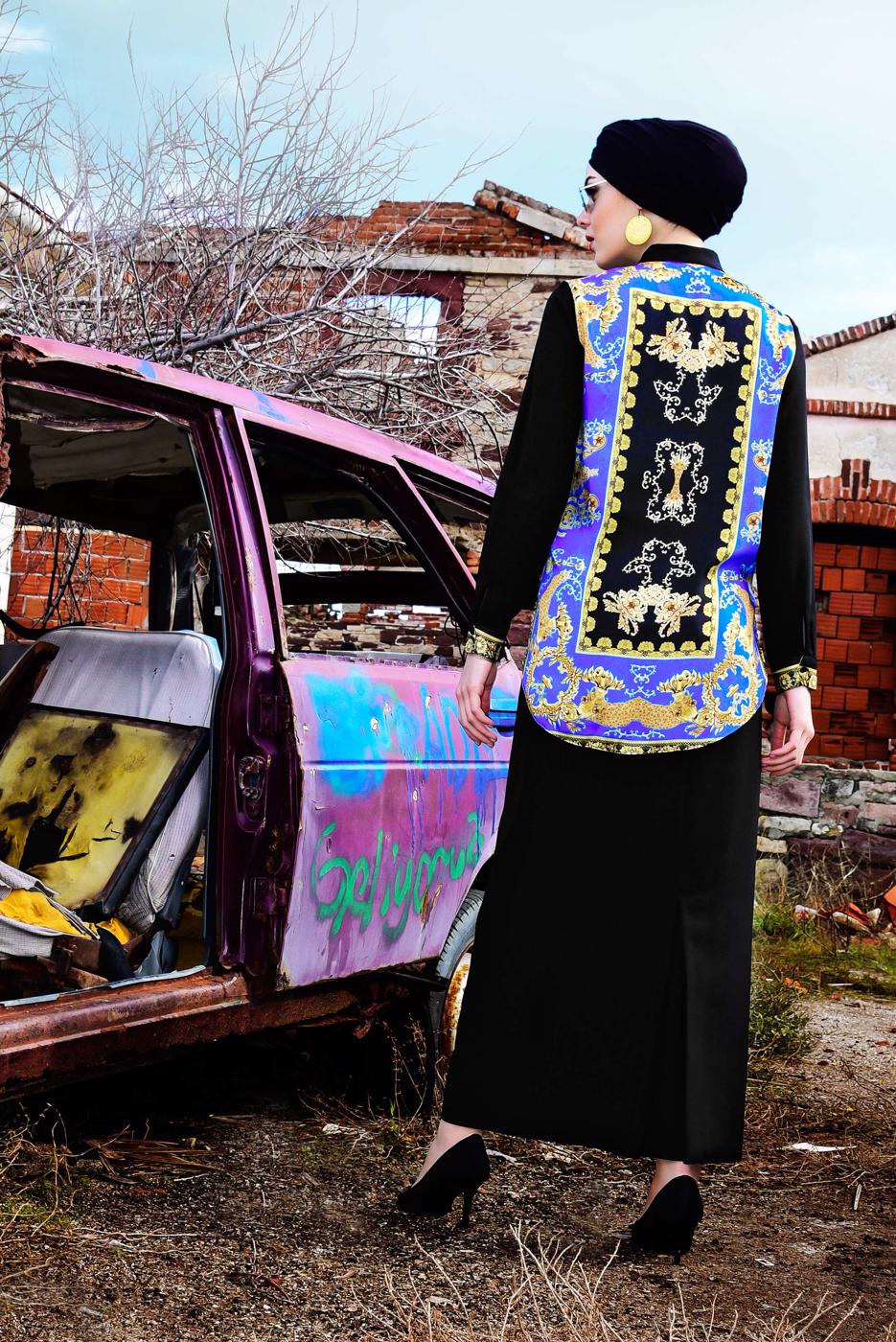 Tesettür giyim SİYAH ARKASI ETNİK DESENLİ BLUZ T 9002 