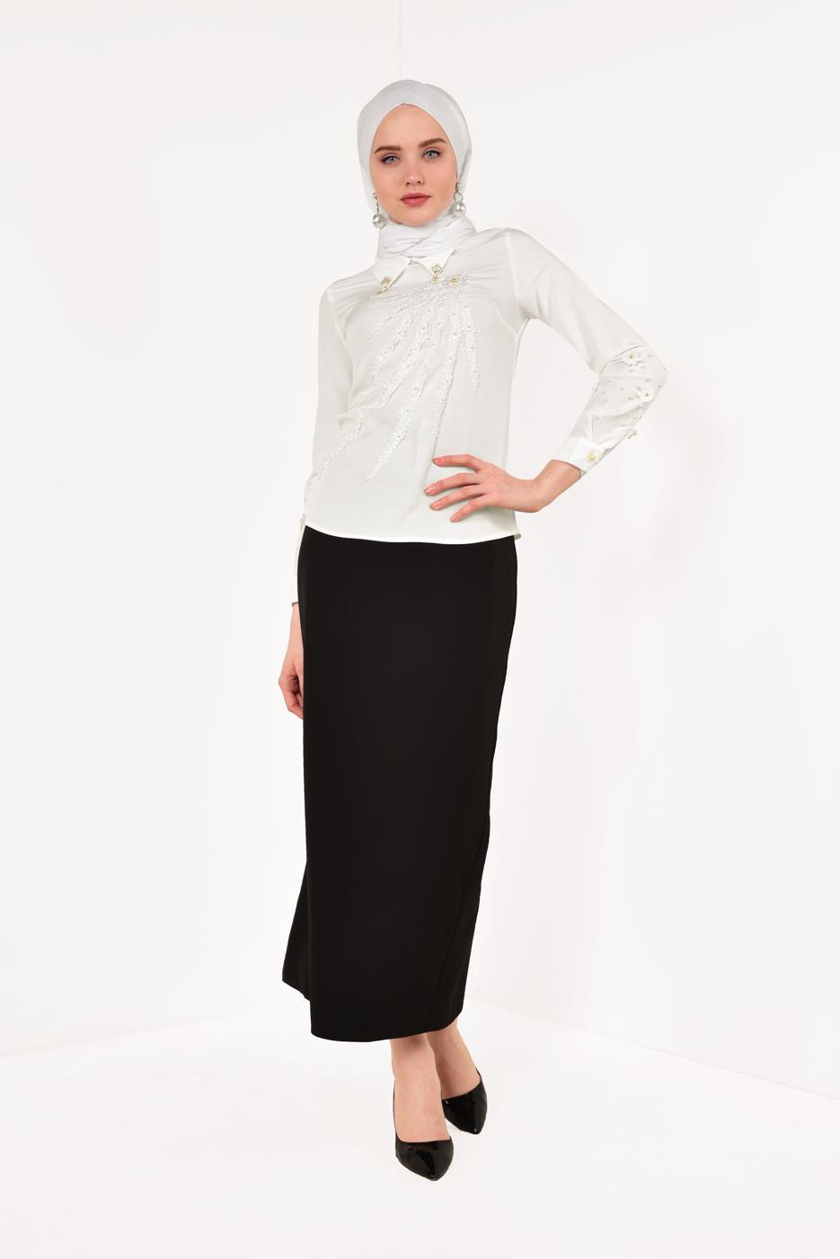 Hijab clothing CREAM T 9946 AYTE-YAKA UCU AKSESUARLI İŞLEMELİ BLUZ