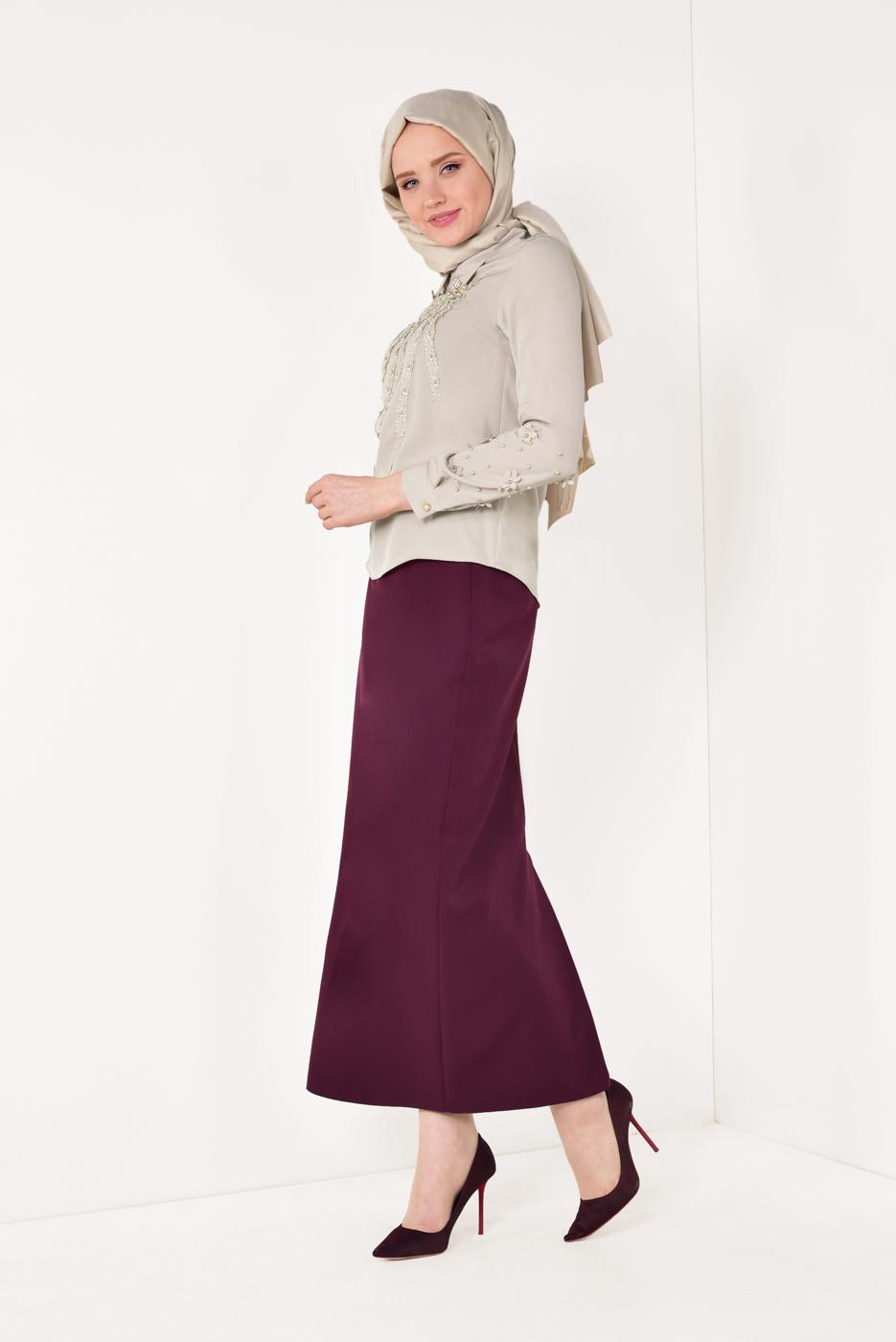 Hijab clothing BEIGE T 9946 AYTE-YAKA UCU AKSESUARLI İŞLEMELİ BLUZ