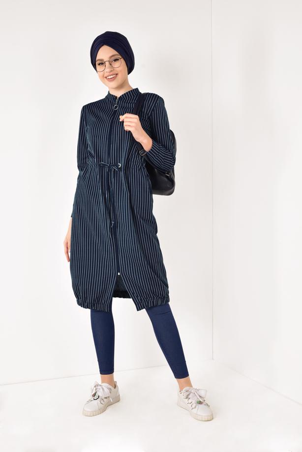 Tesettür giyim  ÇİZGİLİ VE ETEK UCU BÜZGÜLÜ SPOR CEKET T 1221 - TRENDTESETTÜR