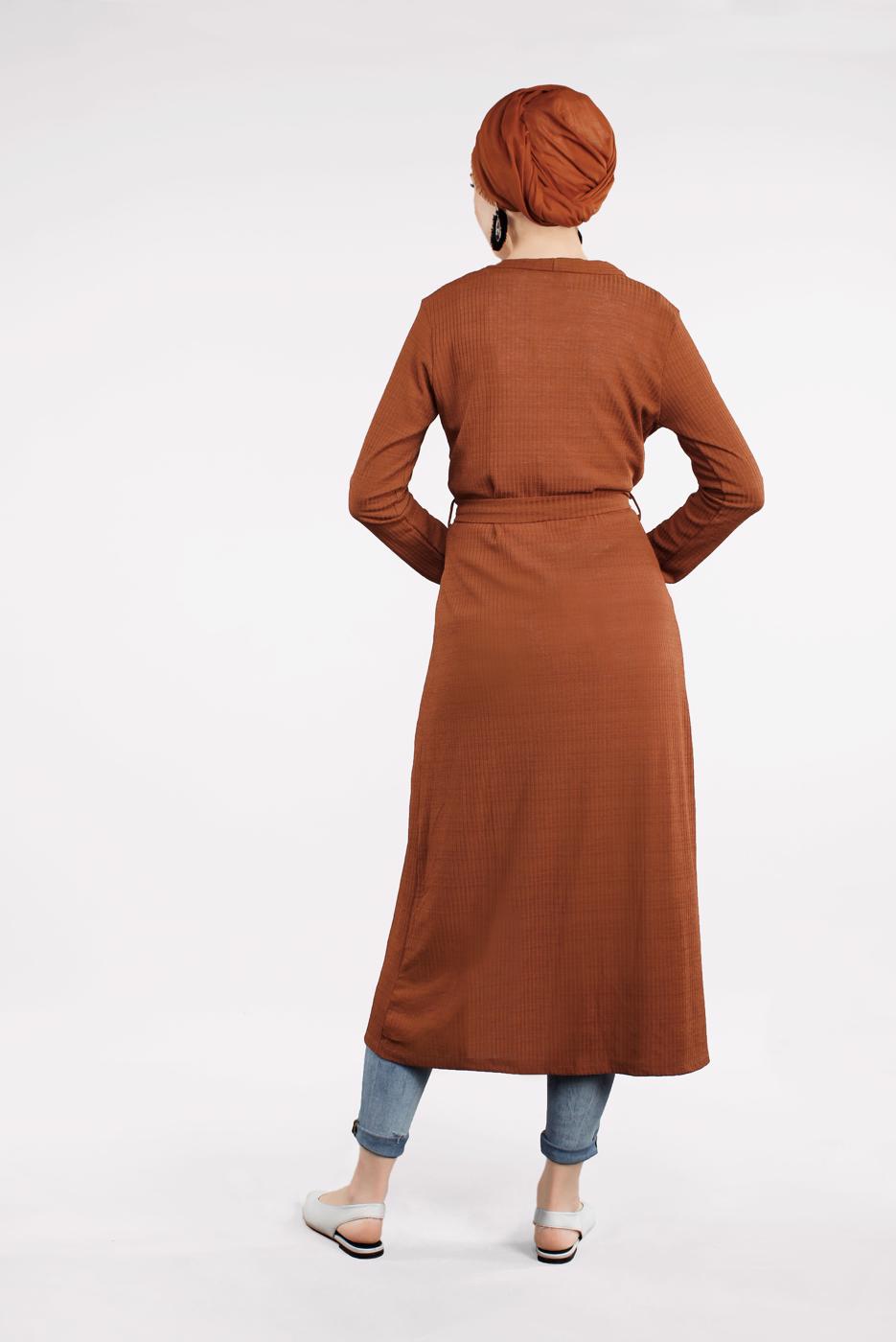 Tesettür giyim TABA BELDEN KUŞAKLI PULLU CEKET 2053