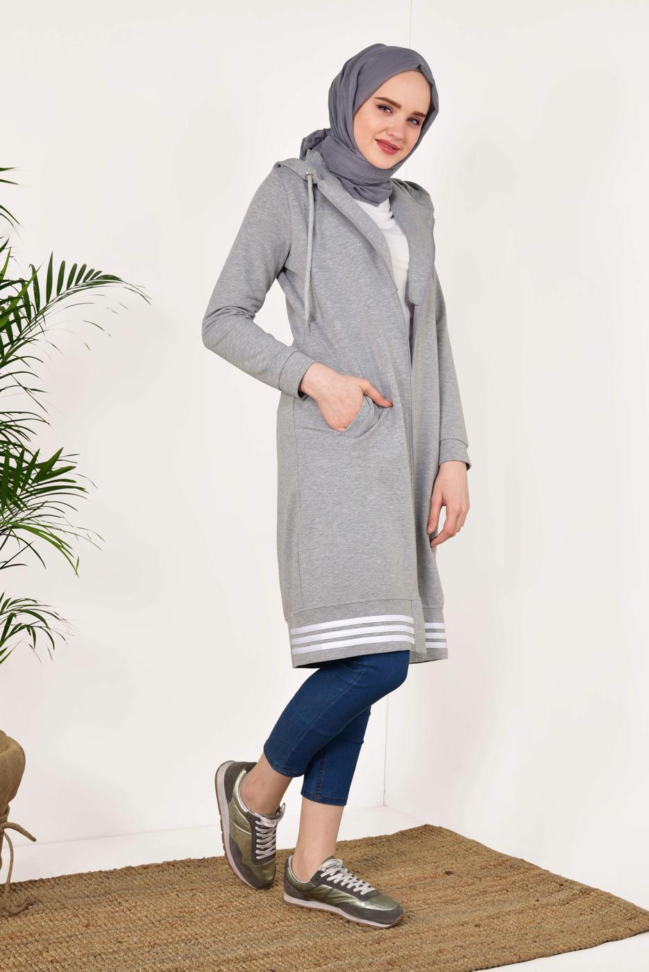 Tesettür giyim GRİ ŞERİT DETAYLI KAPÜŞONLU EŞOFMAN CEKET 7738 