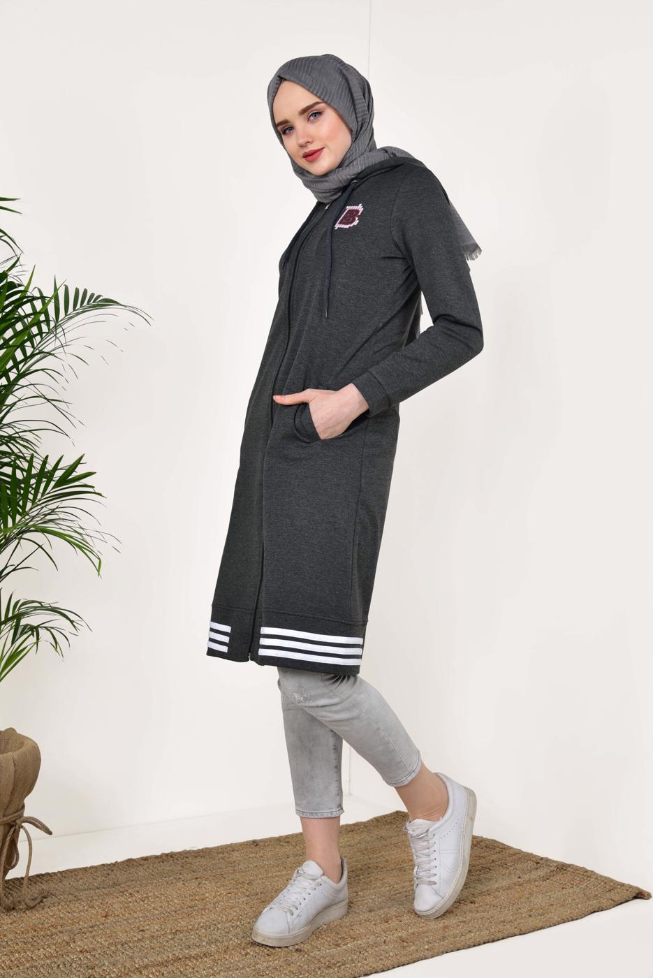 Tesettür giyim GRİ ŞERİT DETAYLI KAPÜŞONLU EŞOFMAN CEKET 7738 