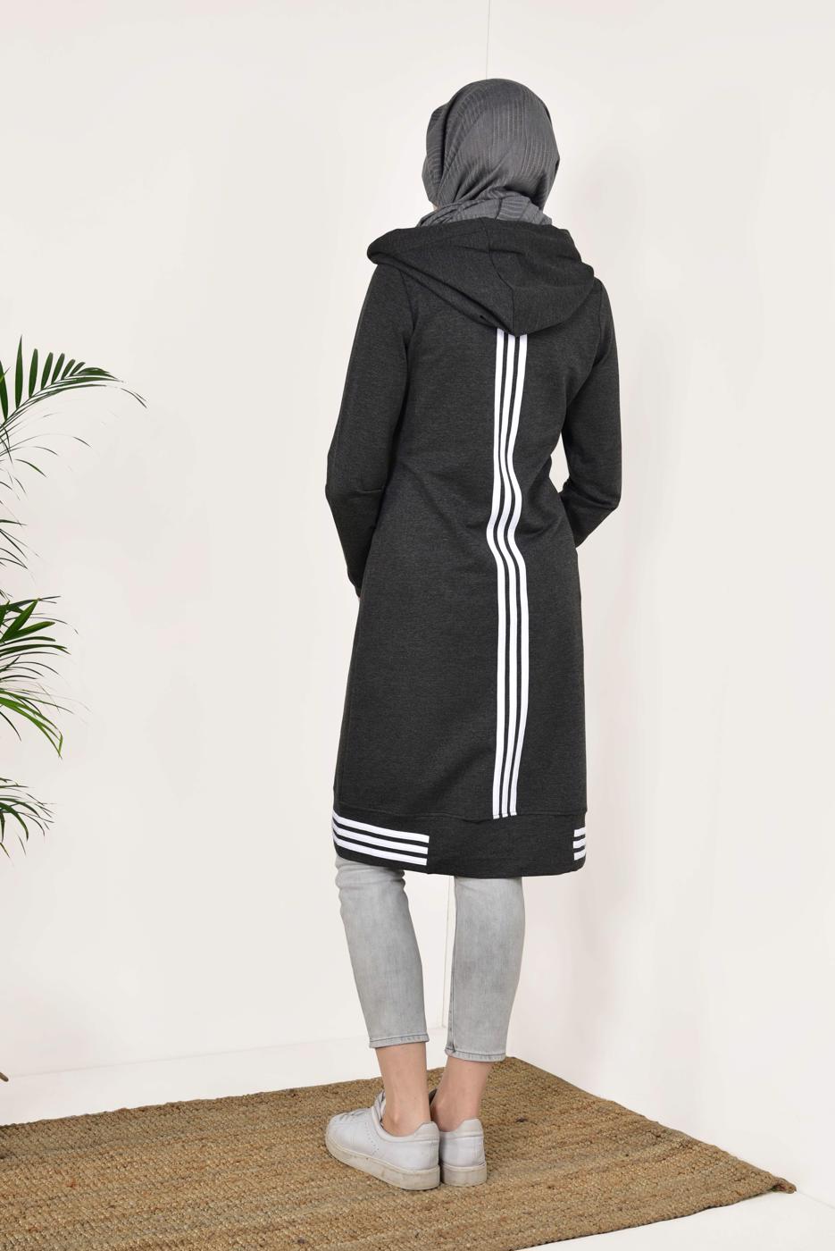 Tesettür giyim GRİ ŞERİT DETAYLI KAPÜŞONLU EŞOFMAN CEKET 7738 