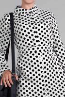 Tesettür giyim KREM DÜĞMELİ PUANTİYE DESENLİ ELBİSE 8937-2