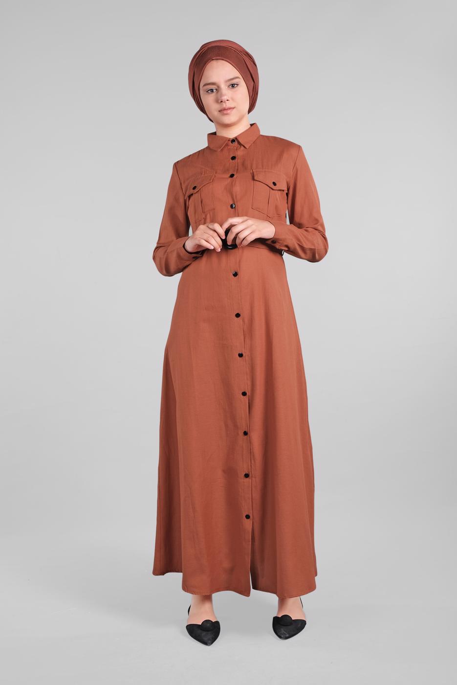 Tesettür giyim KAHVE KEMERLİ ÖNDEN DÜĞMELİ ELBİSE 82 
