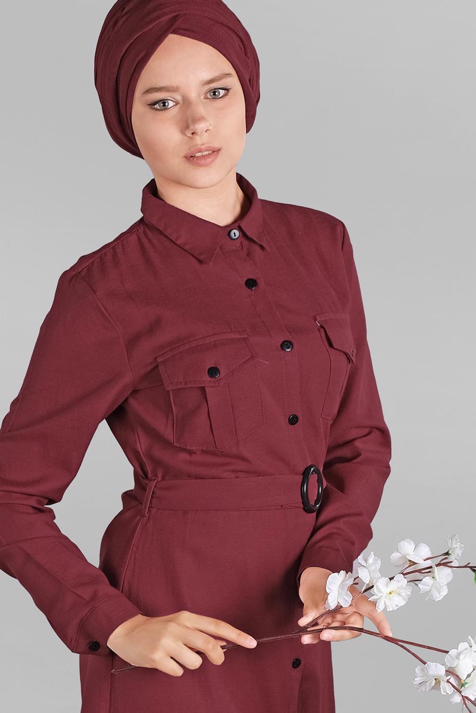 Tesettür giyim BORDO KEMERLİ ÖNDEN DÜĞMELİ ELBİSE 82 