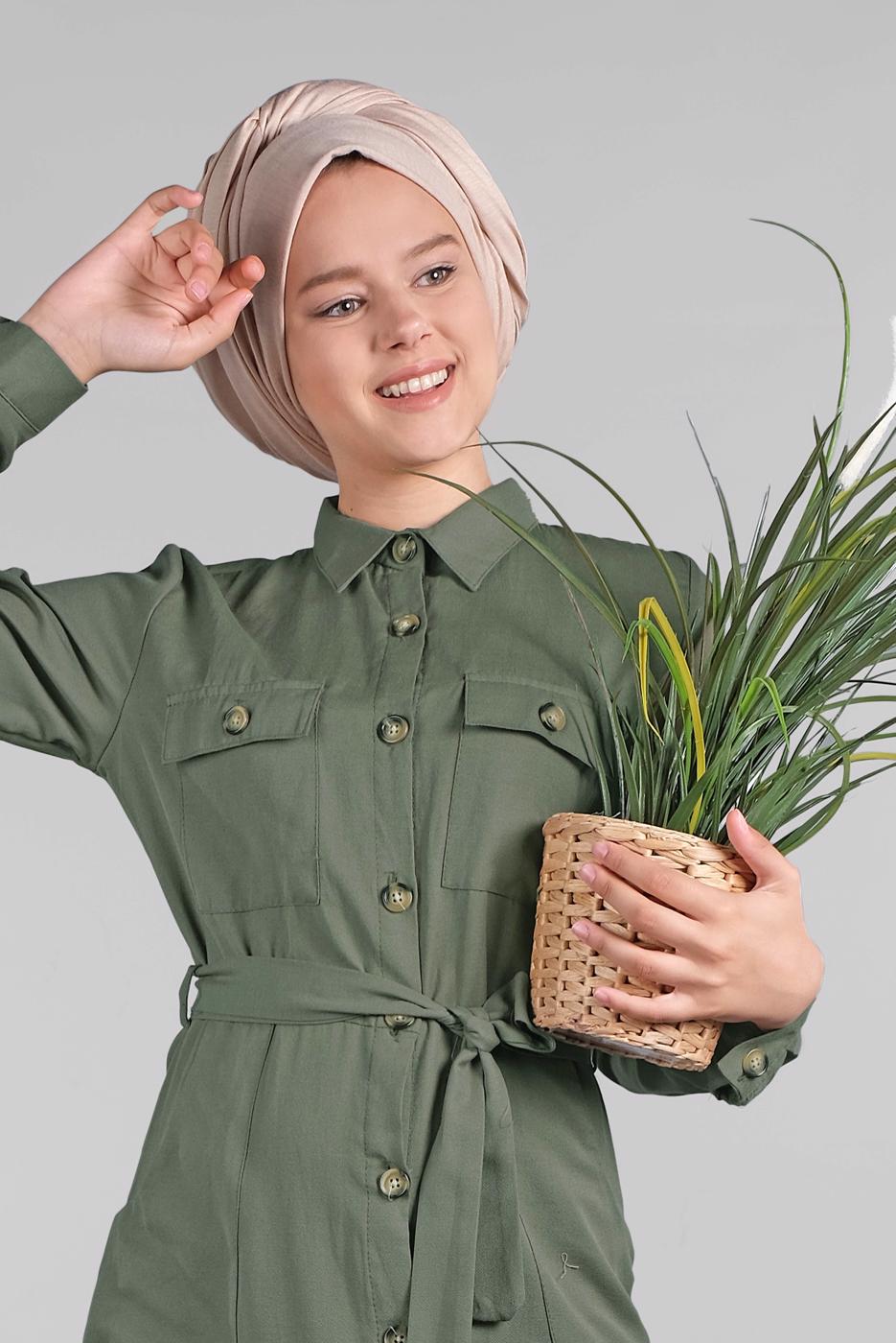 Tesettür giyim HAKİ KOMPLE DÜĞMELİ CEPLİ ELBİSE 474 