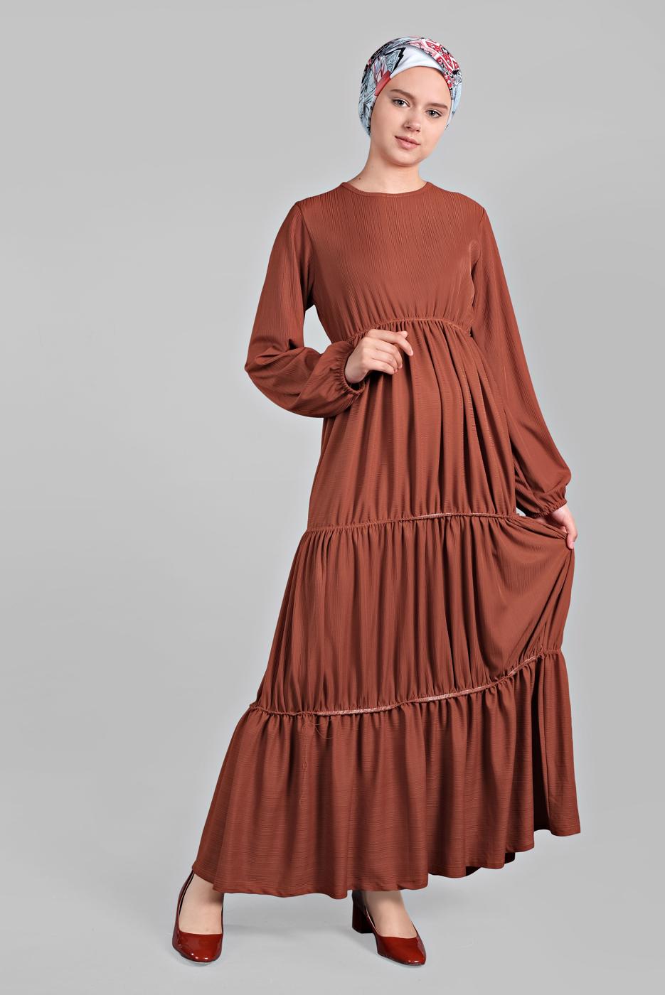 Tesettür giyim KAHVE BİLEKLERİ LASTİKLİ BİSİKLET YAKA ELBİSE 0625 