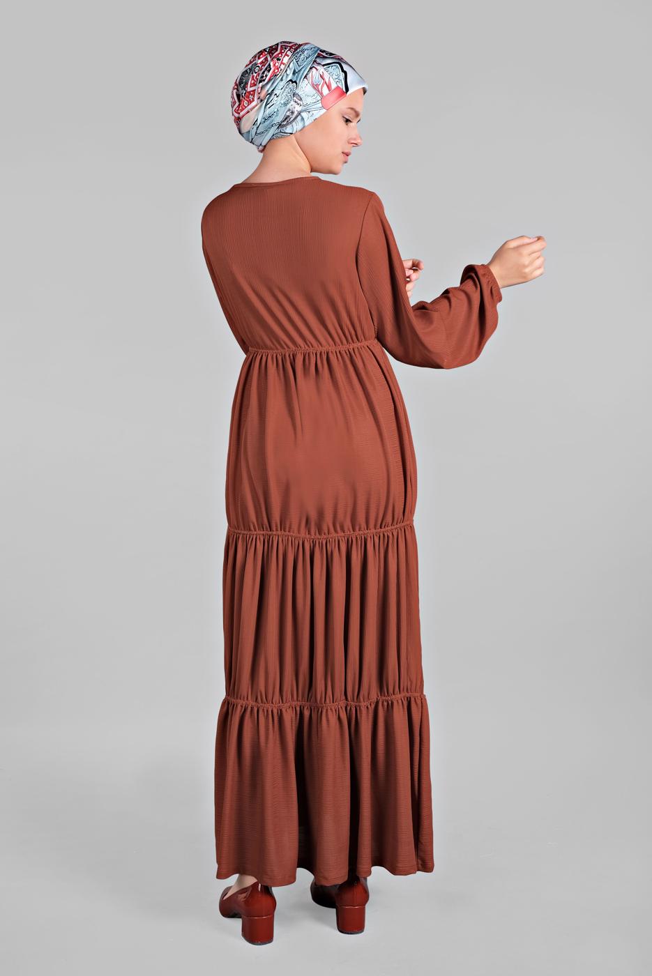 Tesettür giyim KAHVE BİLEKLERİ LASTİKLİ BİSİKLET YAKA ELBİSE 0625 