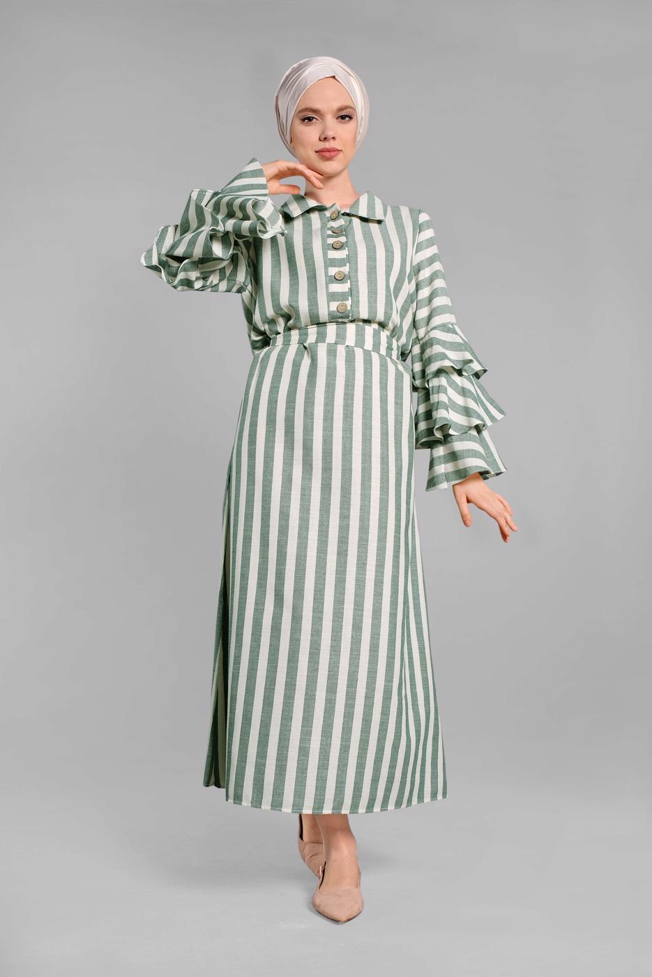 Tesettür giyim YEŞİL KOLLARI VOLANLI ÇİZGİLİ ELBİSE 3266 