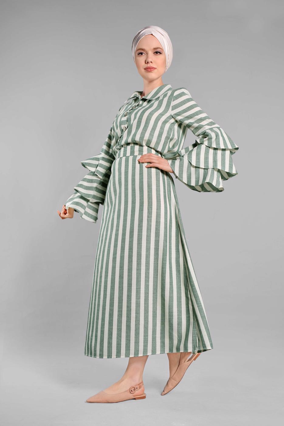Tesettür giyim YEŞİL KOLLARI VOLANLI ÇİZGİLİ ELBİSE 3266 