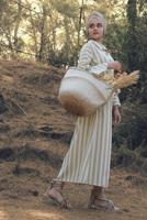 Tesettür giyim BEJ KOLLARI VOLANLI ÇİZGİLİ ELBİSE 3266 