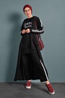 Tesettür giyim SİYAH ŞERİT DETAYLI FERMUARLI EŞOFMAN FERACE 4202
