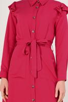 Tesettür giyim KIRMIZI ÖNDEN DÜĞMELİ OMUZLARI FIRFIRLI ELBİSE T 4526