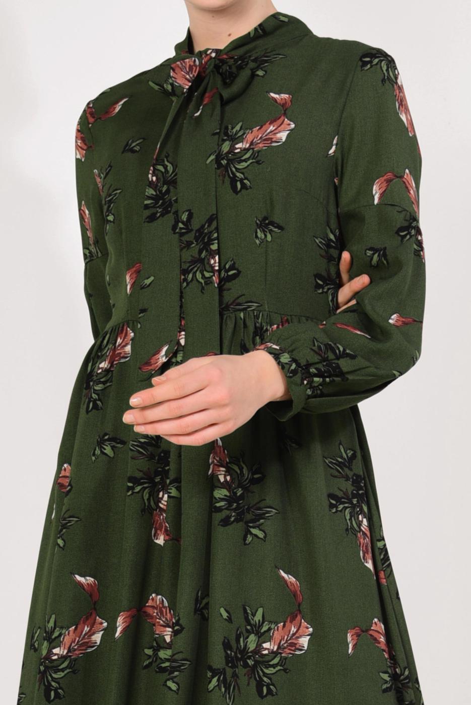 Tesettür giyim HAKİ ÇİÇEK DESENLİ ELBİSE T 9226