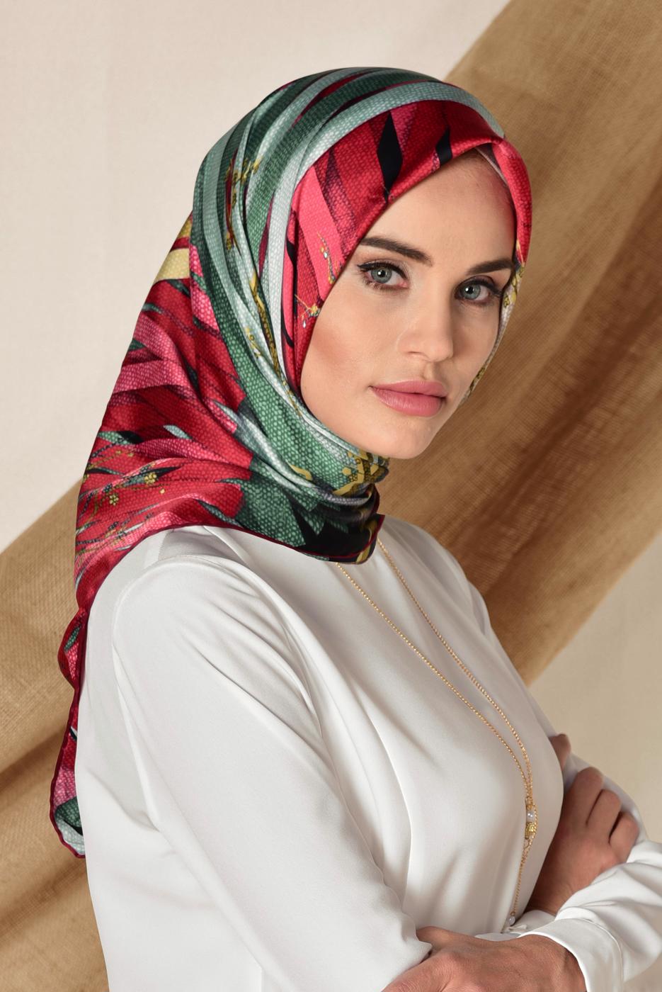 Tesettür giyim SİYAH ALVİNA DESENLİ EŞARP 12168-1 