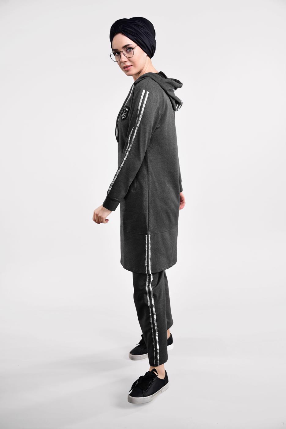 Tesettür giyim GRİ YANLARI ŞERİTLİ EŞOFMAN TAKIMI 0101