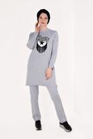 Tesettür giyim GRİ YAZI VE PÜSKÜL DETAYLI PANTOLONLU EŞOFMAN TAKIM 1109