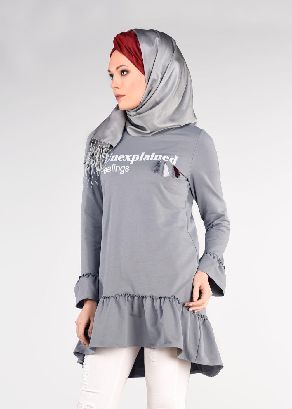 Tesettür giyim GRİ BASKI DETAYLI VOLANLI EŞOFMAN TUNİK 4873