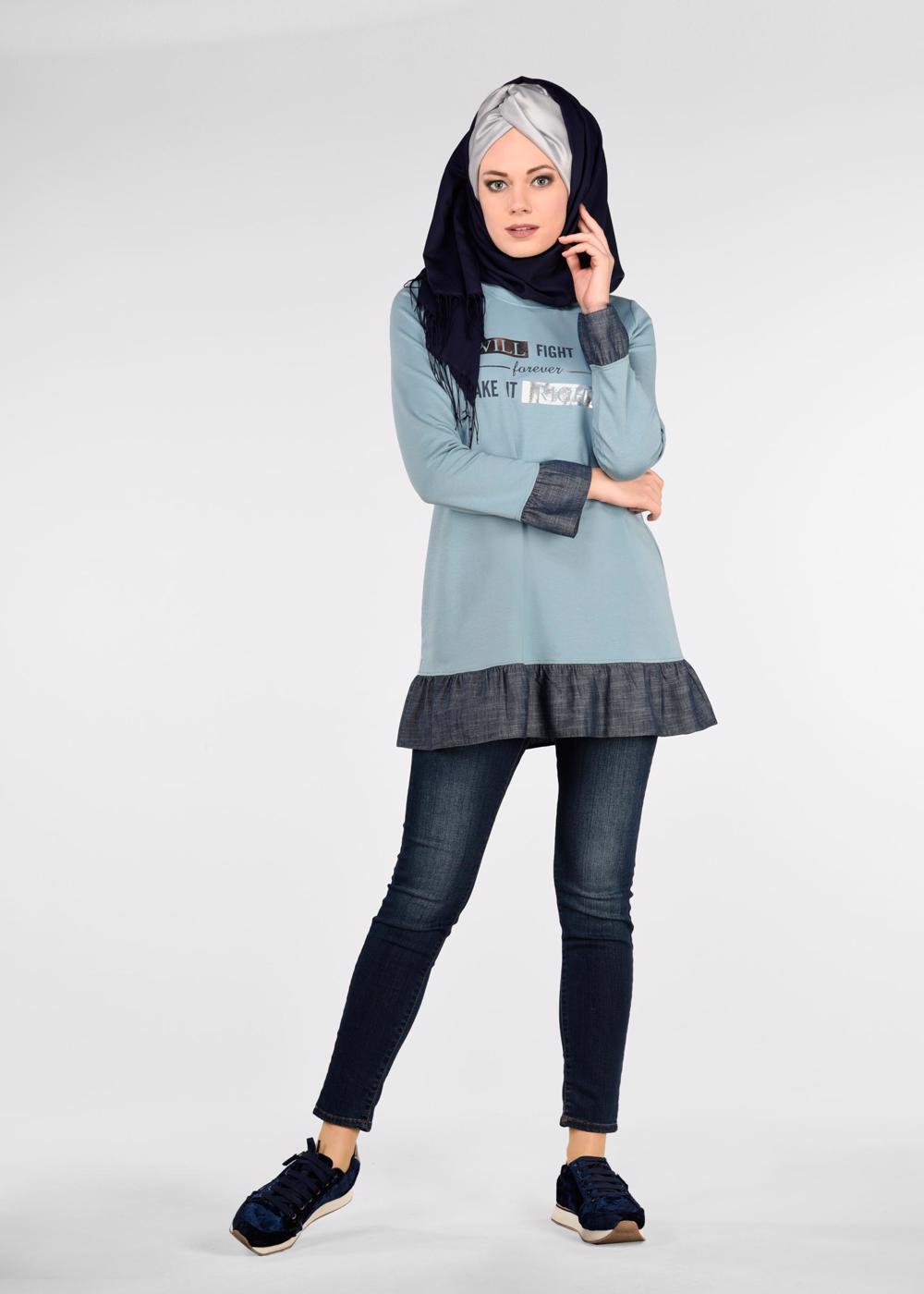 Tesettür giyim MAVİ VOLANLI YAZI BASKILI EŞOFMAN TUNİK 4915 