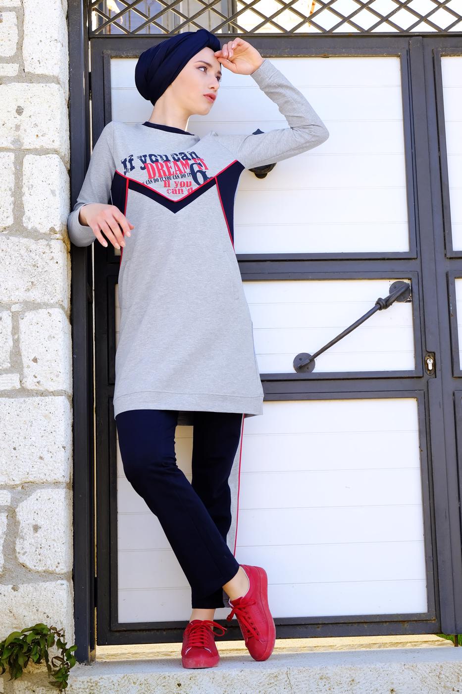 Tesettür giyim GRİ YAZI BASKILI PAMUKLU EŞOFMAN TAKIMI 7838