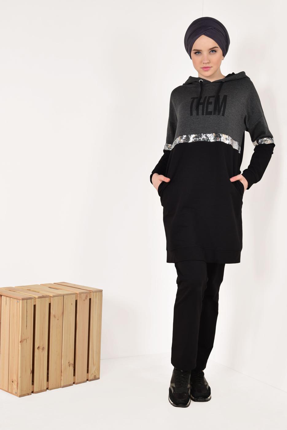 Tesettür giyim SİYAH PUL PAYETLİ YAZI BASKILI EŞOFMAN TAKIMI 7938