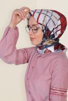 Tesettür giyim KIRMIZI T 12183-1 ALVİNA DESENLİ EŞARP