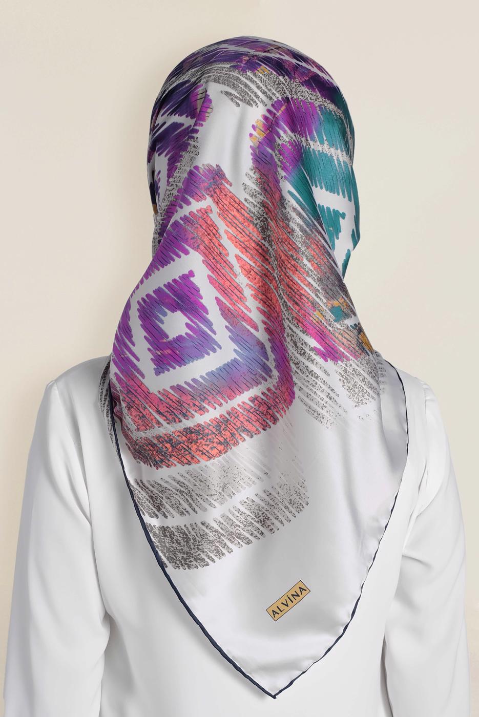 Tesettür giyim BEJ T 13308-1 ALVİNA DESENLİ EŞARP