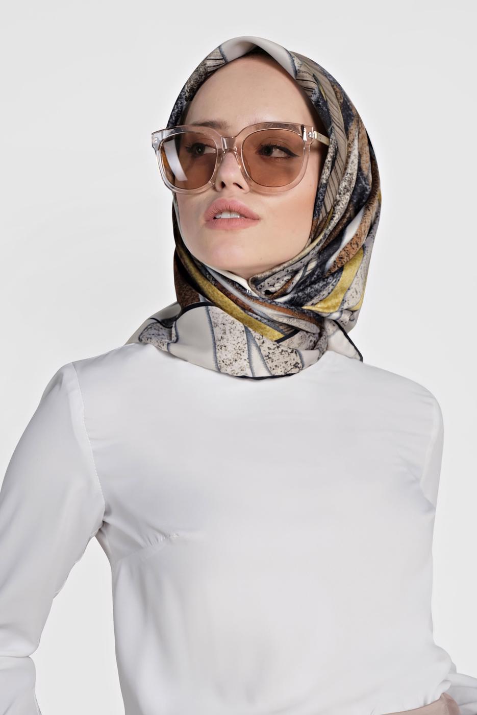 Tesettür giyim BEJ T 13309-1 ALVİNA DESENLİ EŞARP