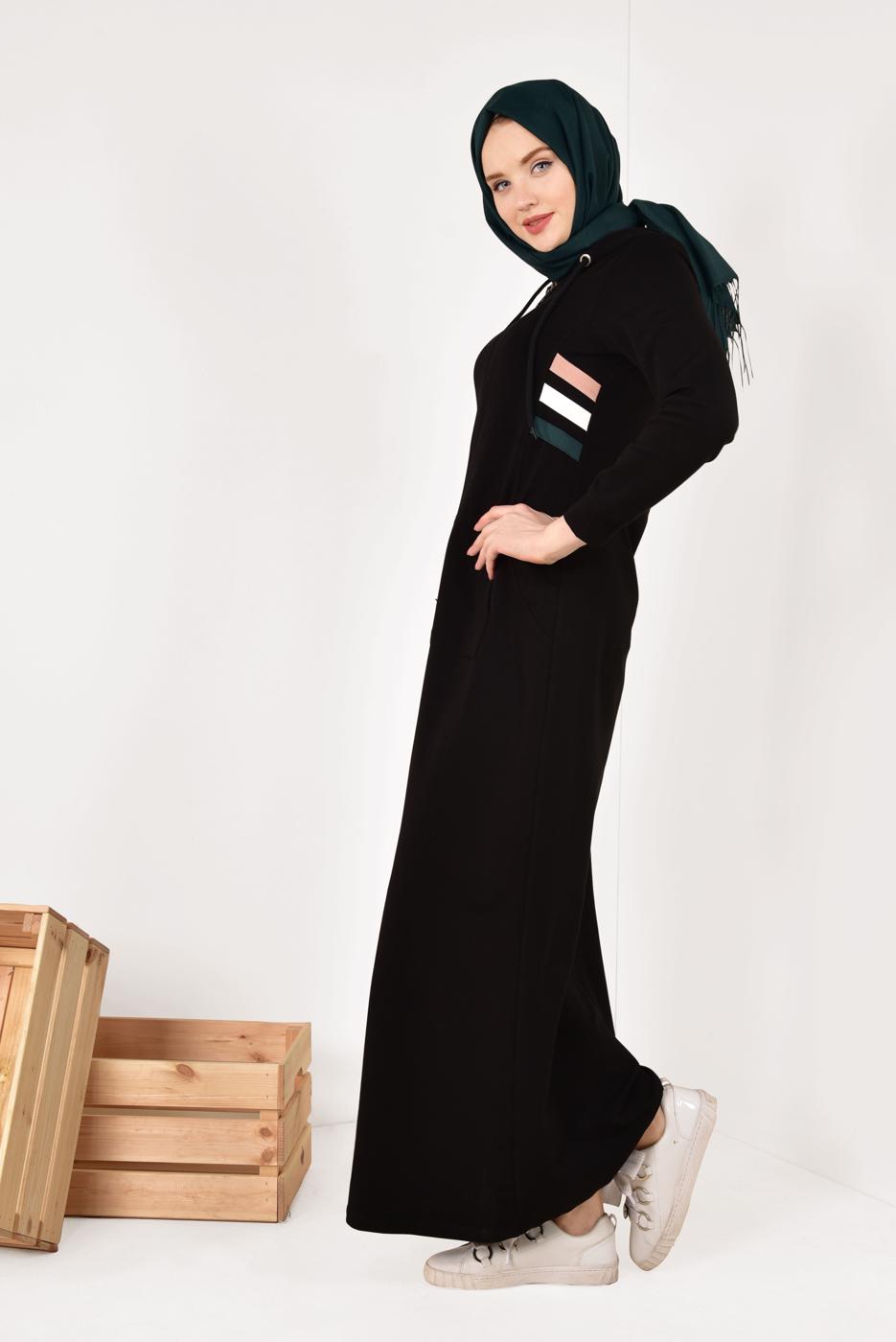 Tesettür giyim SİYAH FERMUARLI KAPÜŞONLU İKİ YANI CEPLİ EŞOFMAN FERACE 0338