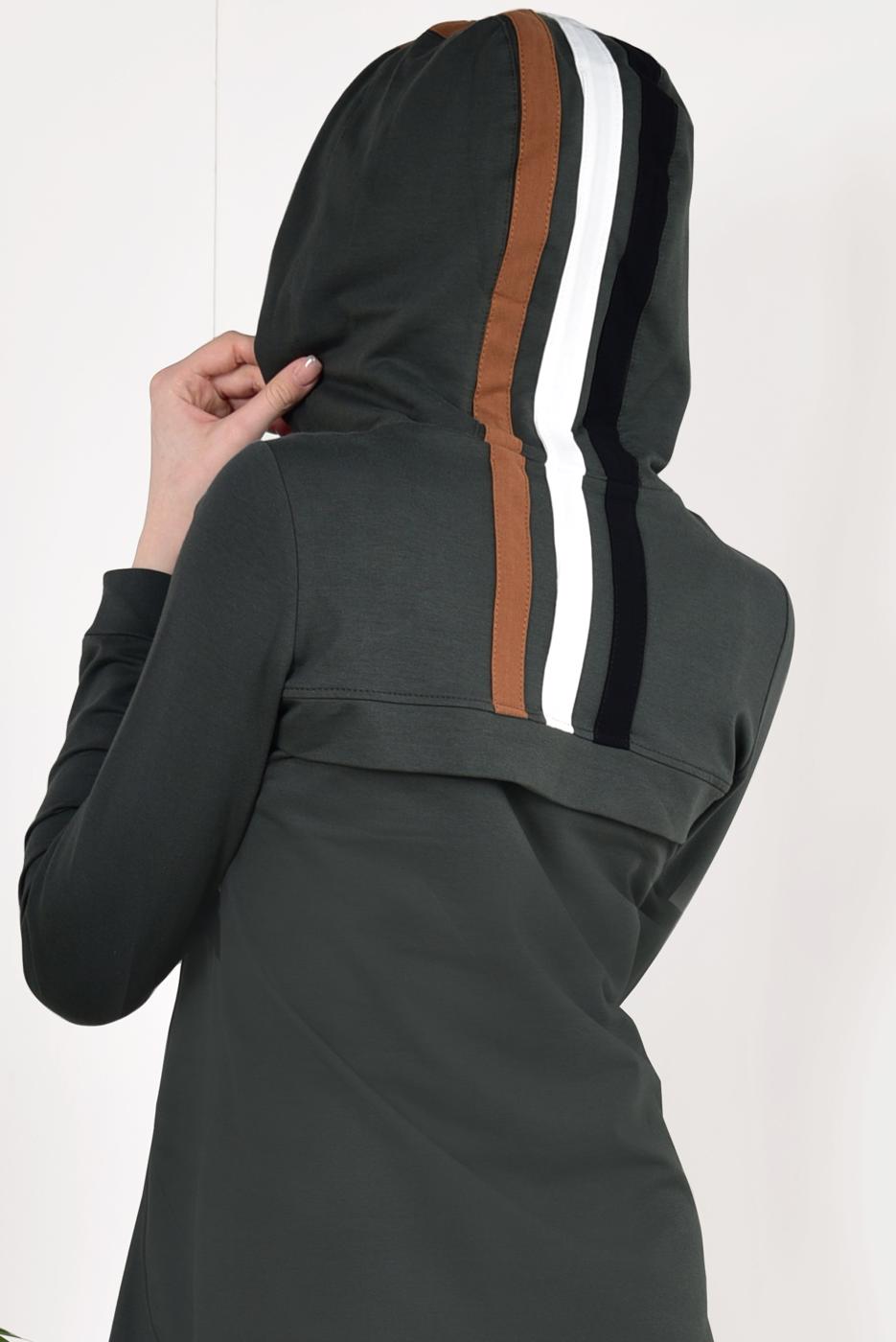 Tesettür giyim HAKİ FERMUARLI KAPÜŞONLU İKİ YANI CEPLİ EŞOFMAN FERACE 0338