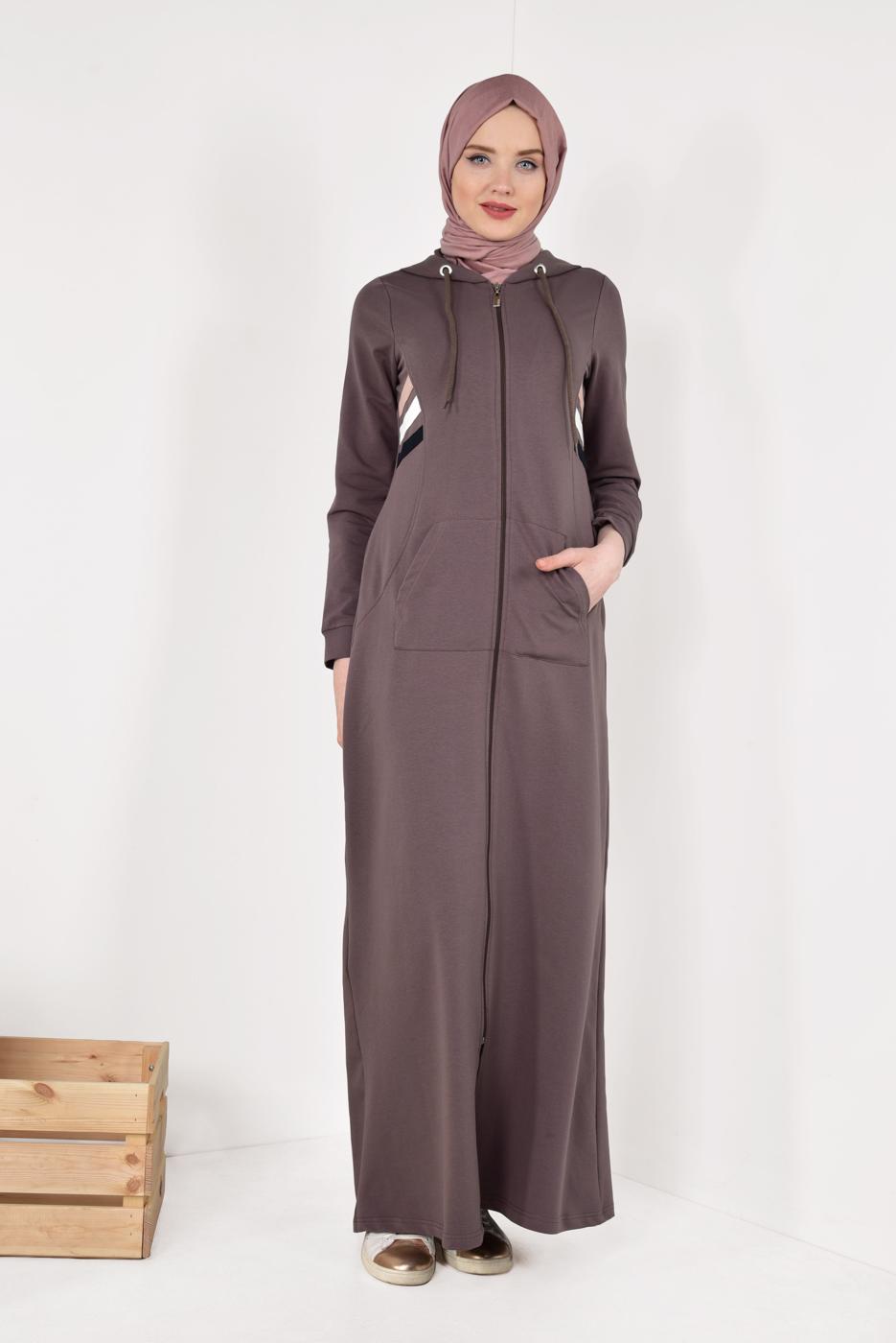 Tesettür giyim KAHVE FERMUARLI KAPÜŞONLU İKİ YANI CEPLİ EŞOFMAN FERACE 0338