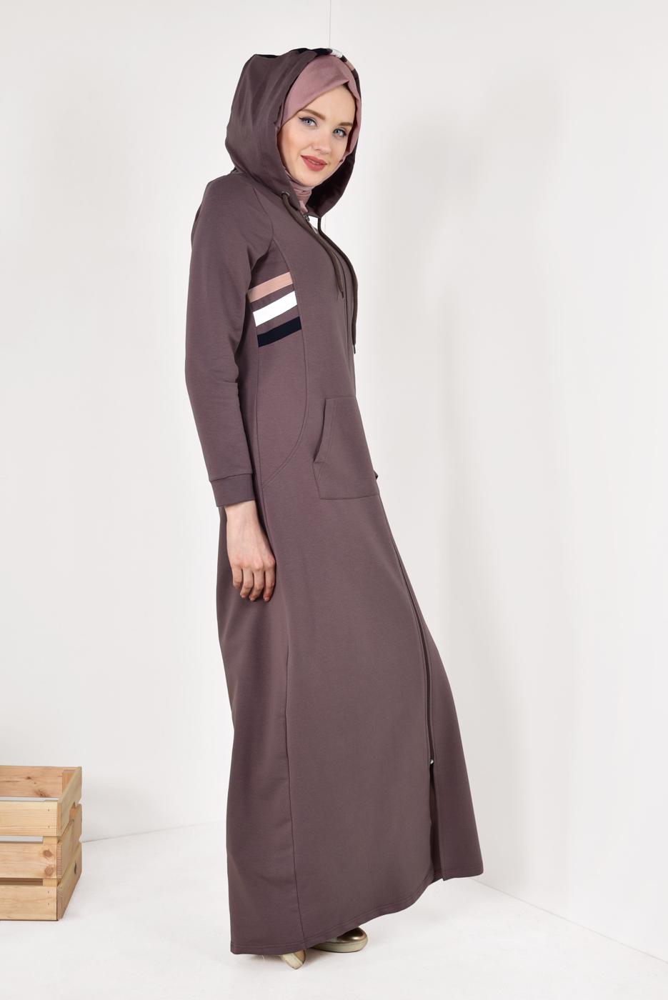 Tesettür giyim KAHVE FERMUARLI KAPÜŞONLU İKİ YANI CEPLİ EŞOFMAN FERACE 0338