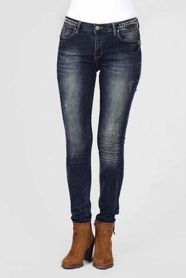 Tesettür giyim LACİVERT BEL KISMI ZIMBA DETAYLI DAR PAÇA PANTOLON T 7928  - TRENDTESETTÜR