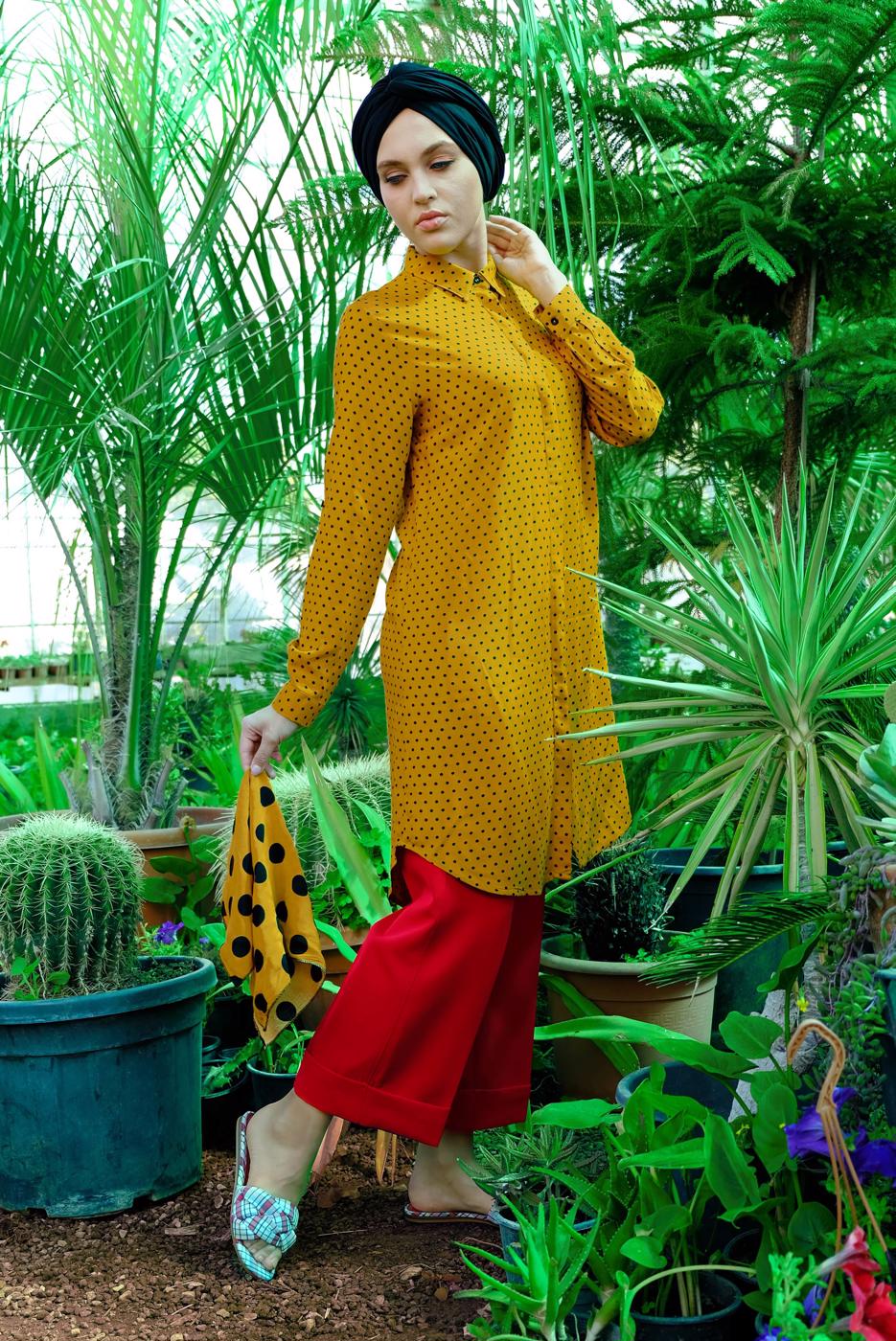 Hijab clothing RED Elasticated Waist Wide Cuff Pants T 4051 