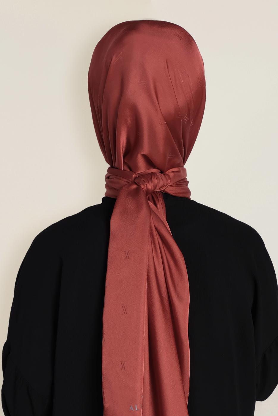 Tesettür giyim KAHVE ALVİNA LOGOLU İPEKSİ ŞAL 9957 