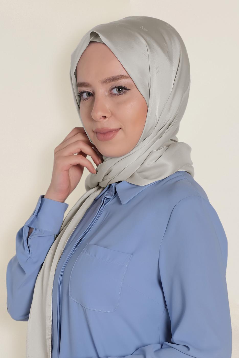 Tesettür giyim BEJ ALVİNA LOGOLU İPEKSİ ŞAL 9957 