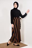 Tesettür giyim SİYAH BELİ KUŞAKLI ÇİZGİLİ ETEKLİ TAKIM T 2126