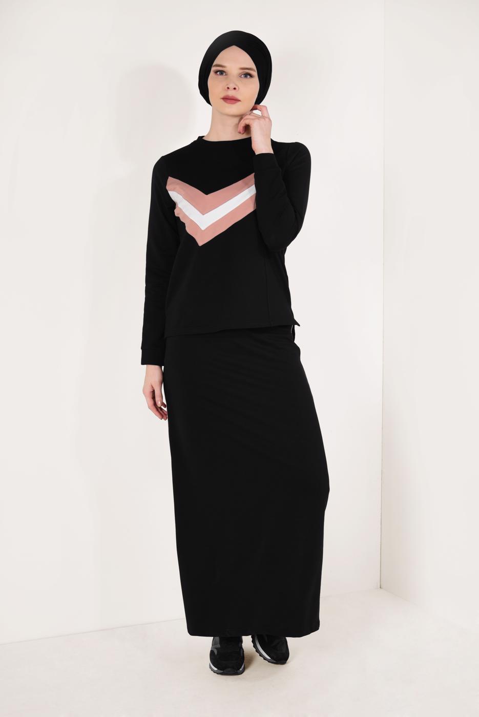 Tesettür giyim SİYAH BASKILI ETEKLİ EŞOFMAN TAKIMI T 8638