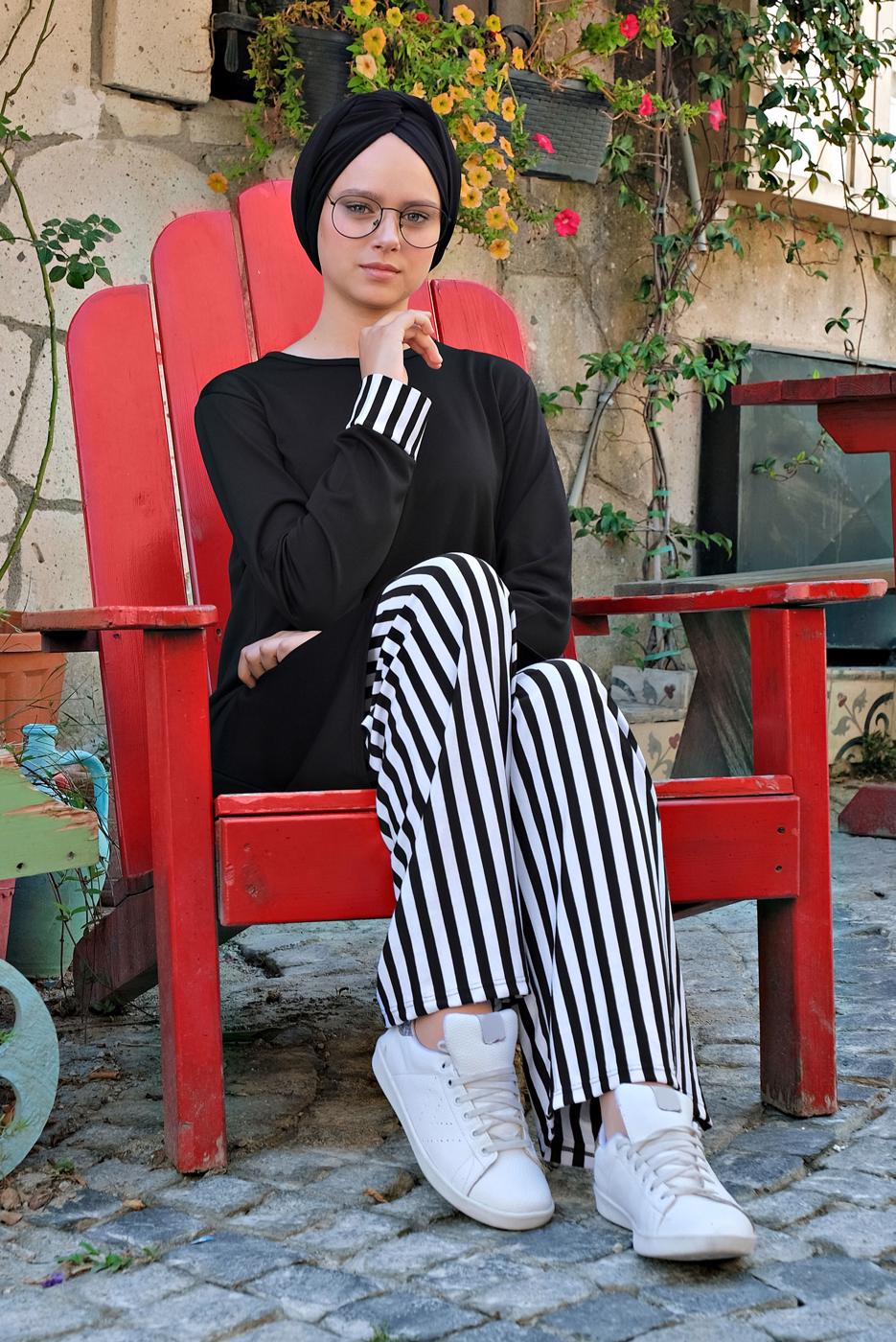 Tesettür giyim SİYAH ÇİZGİLİ CEPLİ 2&prime;Lİ PANTOLONLU TAKIM 0025