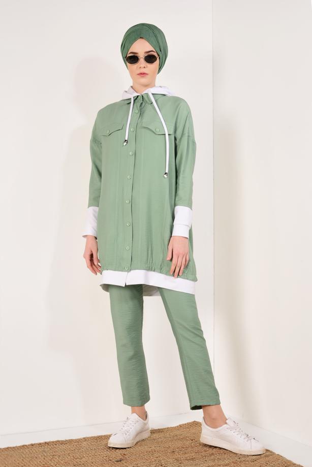 Tesettür giyim  ÖNDEN DÜĞMELİ KAPÜŞONLU PANTOLONLU TAKIM T 0138 - TRENDTESETTÜR