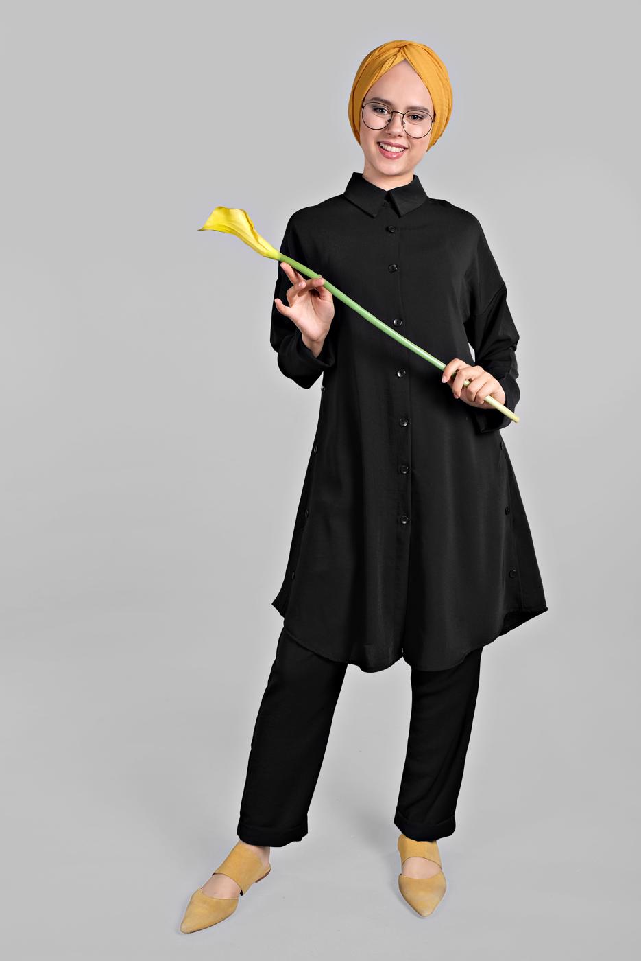 Tesettür giyim SİYAH YANLARI VE ÖNÜ DÜĞME DETAYLI 2&prime;Lİ PANTOLONLU TAKIM 1221