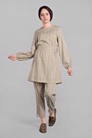 Tesettür giyim BEJ KARE DESENLİ BELDEN BAĞCIKLI 2&prime;Lİ PANTOLONLU TAKIM 1825