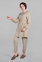Tesettür giyim BEJ KARE DESENLİ BELDEN BAĞCIKLI 2&prime;Lİ PANTOLONLU TAKIM 1825