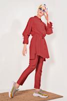 Tesettür giyim KIRMIZI DÜĞMELİ VE BAĞCIKLI 2&prime;Lİ PANTOLONLU TAKIM T 5034 