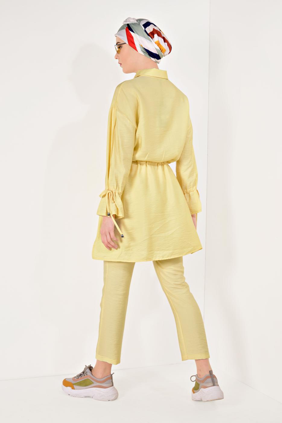 Tesettür giyim SARI DÜĞMELİ VE BAĞCIKLI 2&prime;Lİ PANTOLONLU TAKIM T 5034 