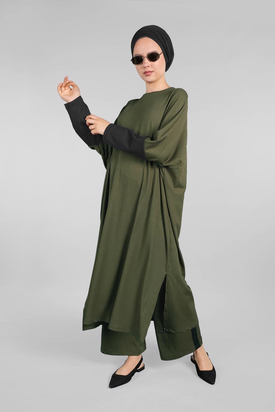 Tesettür giyim HAKİ YARASA KOL FİTİLLİ SALAŞ 2&prime;Lİ PANTOLONLU TAKIM 5116 