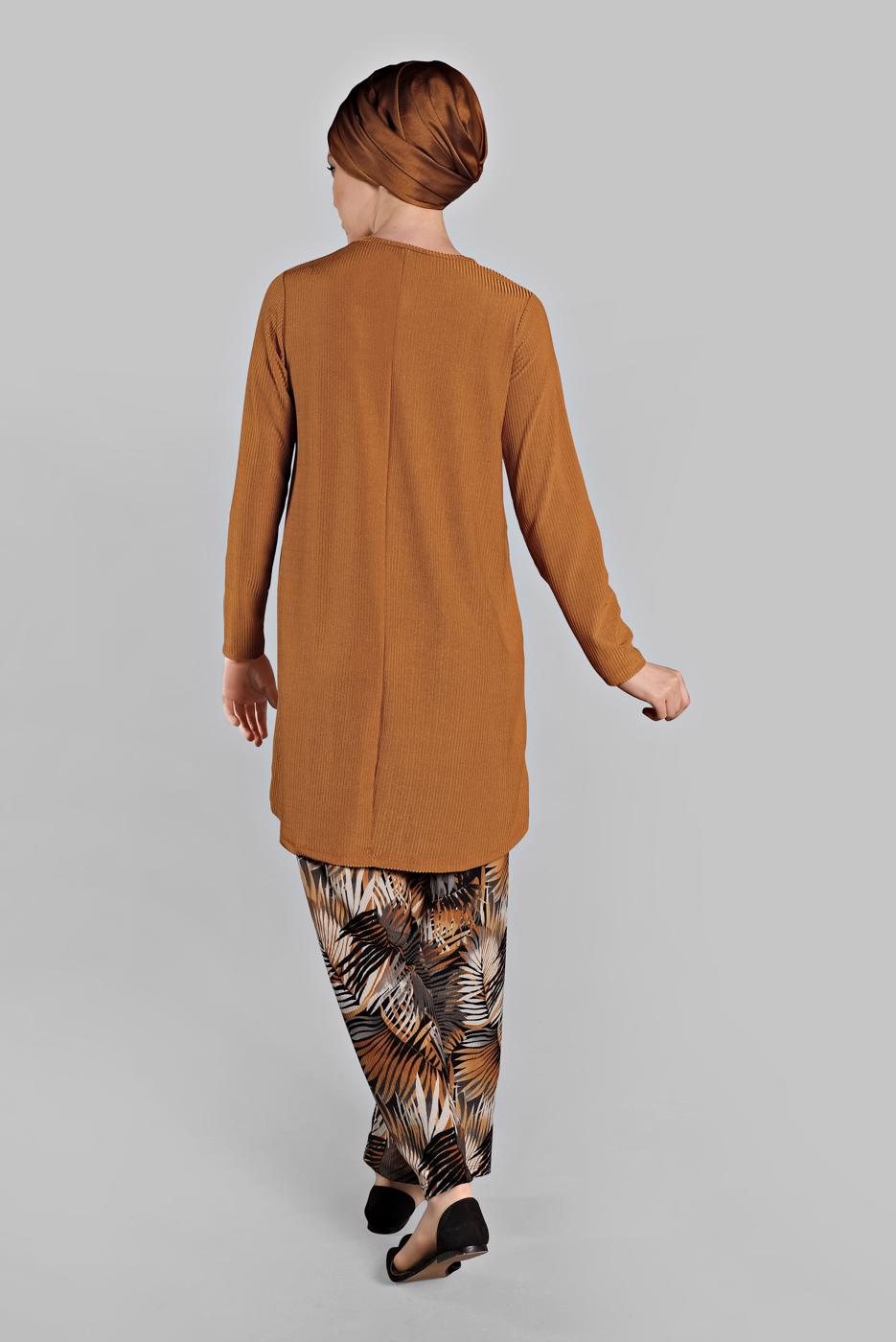 Tesettür giyim KAHVE ASİMETRİK KESİM FİTİLLİ 2&prime;Lİ PANTOLONLU TAKIM 5825